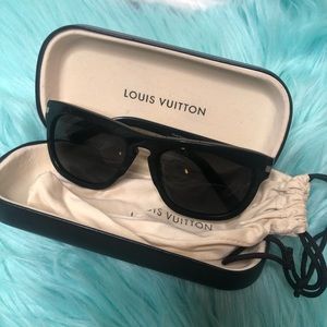 Louis Vuitton Unisex sunglasses